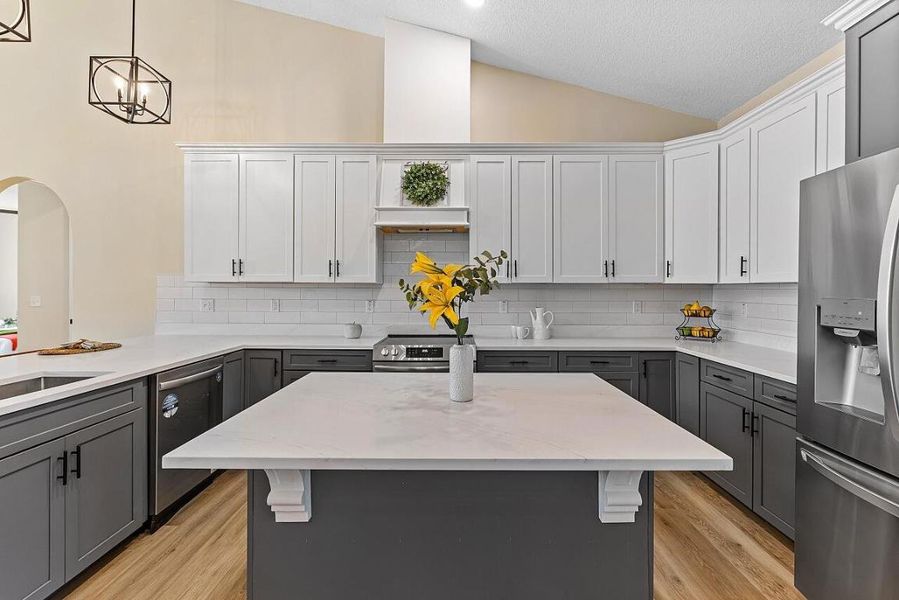 7780-92nd-Ave-HigMedia-022-1280