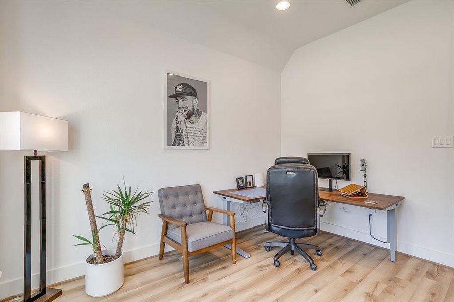 Furnished interior view inside a new home in Walsh 70', Fort Worth (Image 31).