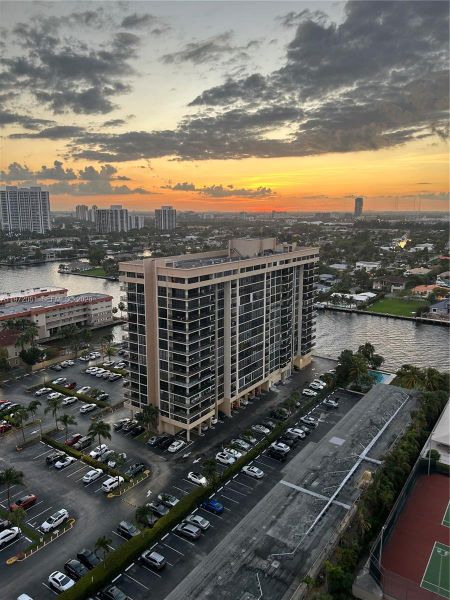 Condo located in Hallandale Beach, FL showcasing its design and architecture (Image 21).
