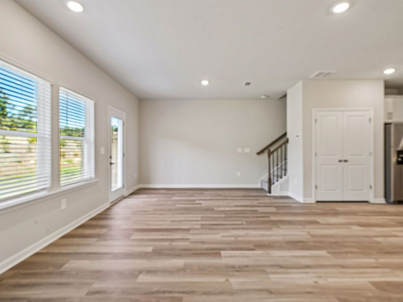 Spacious, unfurnished interior of a new home in Brooks Lake, Loganville (Image 11). Spacious, unfurnished interior of a new home in Brooks Lake, Loganville (Image 11).