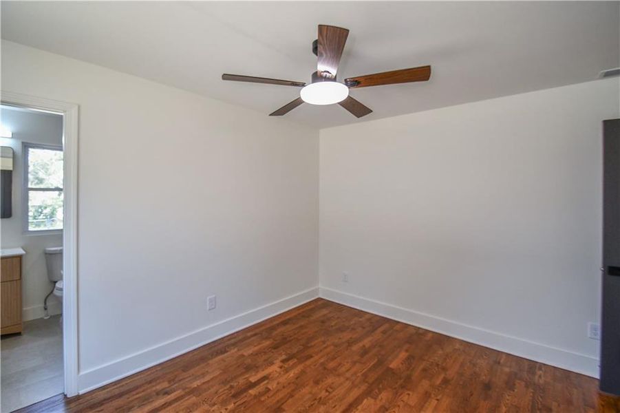 Spacious, unfurnished interior of a new home in , Atlanta (Image 25).