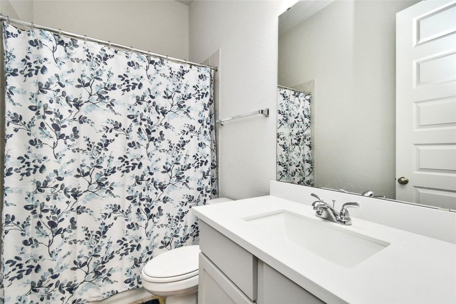 Furnished interior view inside a new home in Cross Creek West 55', Fulshear (Image 17).