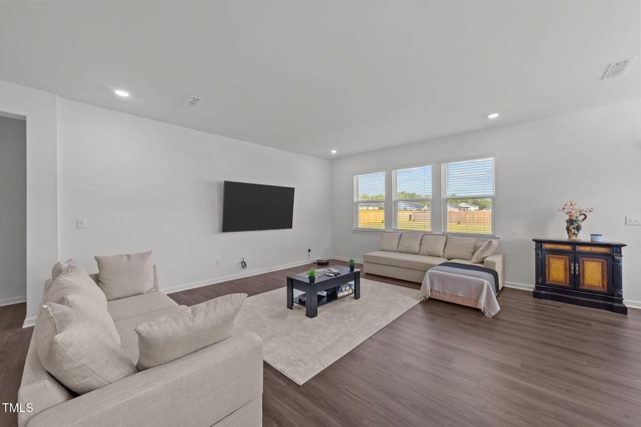 27-web-or-mls-VB4A0664