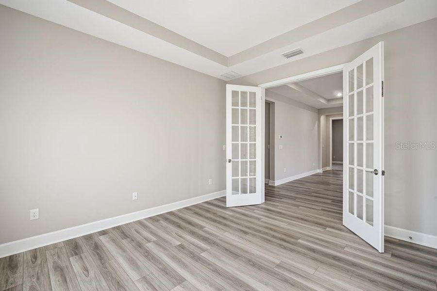 Spacious, unfurnished interior of a new home in Hammock at Two Rivers, Zephyrhills (Image 21).