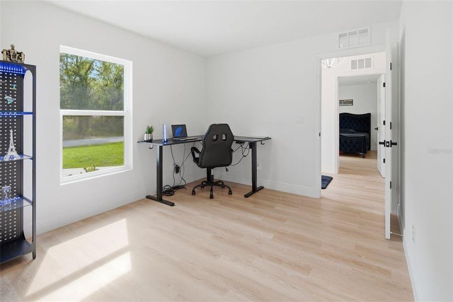 Furnished interior view inside a new home in , Port Charlotte (Image 16).