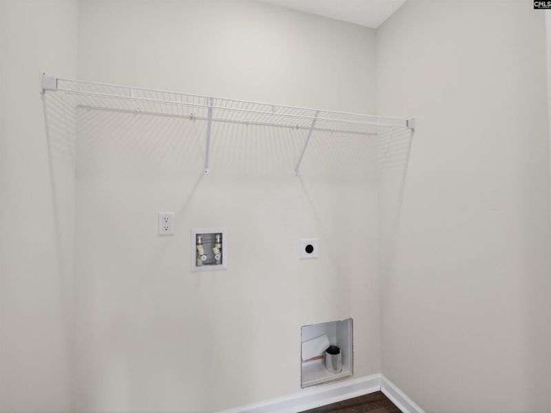 Spacious, unfurnished interior of a new home in Dunbar Village, Cayce (Image 33).