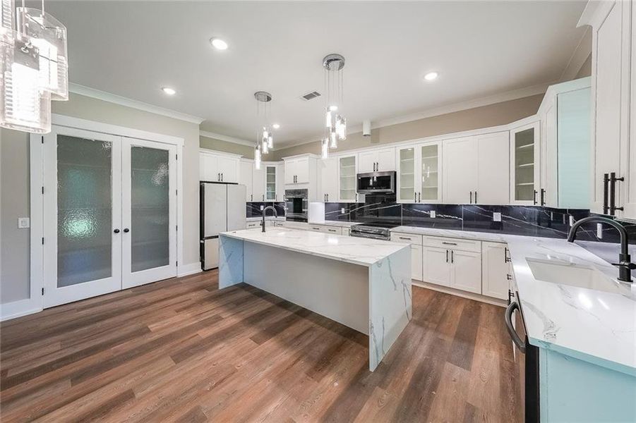 Image 14 of a home in . Image 14 of a home in .