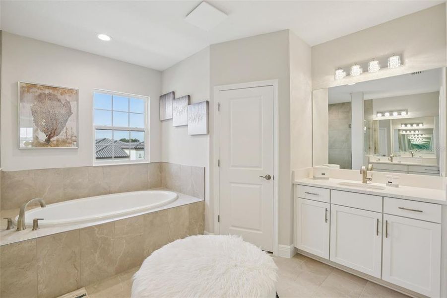 Furnished interior view inside a new home in Hawkstone, Lithia (Image 44). Furnished interior view inside a new home in Hawkstone, Lithia (Image 44).