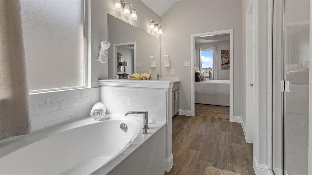 Furnished interior view inside a new home in Lakeview Pointe, Grand Prairie (Image 20).