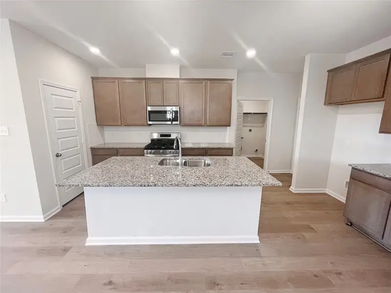 The Robin II- Kitchen. Sample image to be used for example only, colors, options and upgrades vary. The Robin II- Kitchen. Sample image to be used for example only, colors, options and upgrades vary.