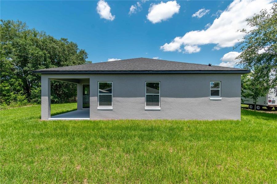 Exterior details and patio area of a home in , Ocala (Image 3).