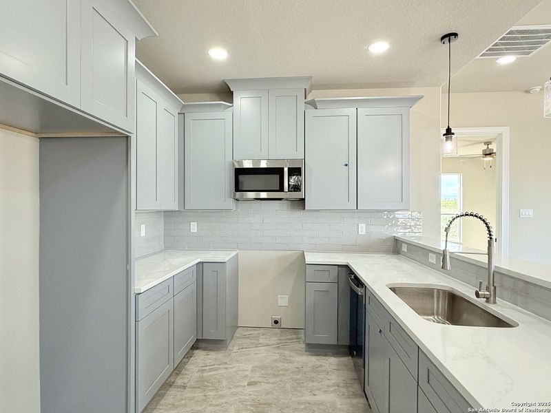 Furnished interior view inside a new home in , La Vernia (Image 6). Furnished interior view inside a new home in , La Vernia (Image 6).