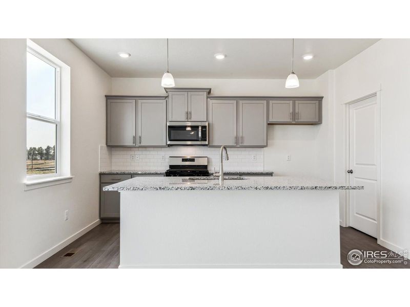 Furnished interior view inside a new home in Vantage, Berthoud (Image 5).
