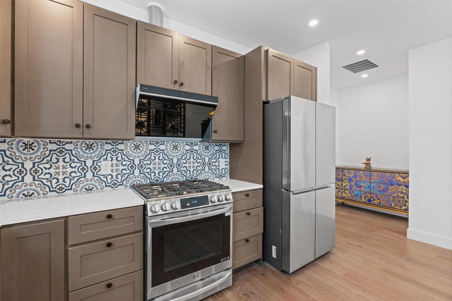 Furnished interior view inside a new home in , Austin (Image 9).