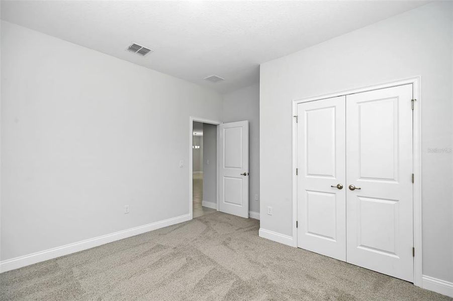 Spacious, unfurnished interior of a new home in , Citrus Springs (Image 15).