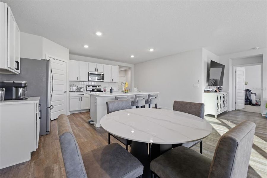 Furnished interior view inside a new home in , Bradenton (Image 40).