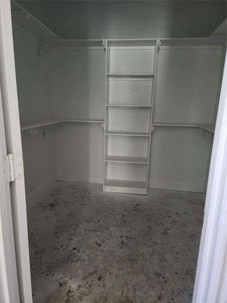 Image 18 of a home in .