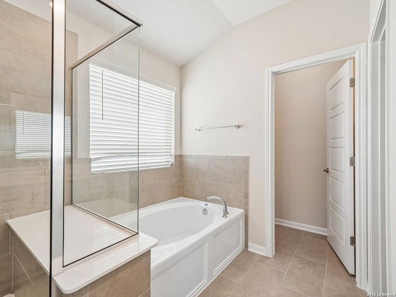Furnished interior view inside a new home in Sagebrooke - Classic Series, San Antonio (Image 3).