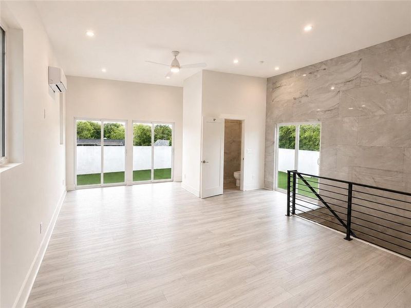 Spacious, unfurnished interior of a new home in , Atlanta (Image 34).