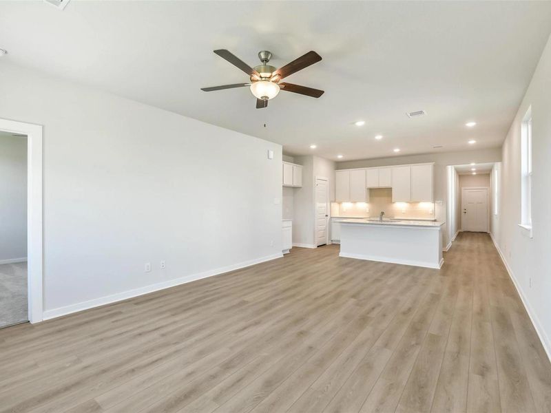 Spacious, unfurnished interior of a new home in Liberty Estates, Cleveland (Image 11).