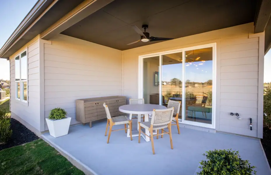 Representative exterior details of a home built from the Hallmark by Del Webb in Sun City Texas, Georgetown (Image 3).