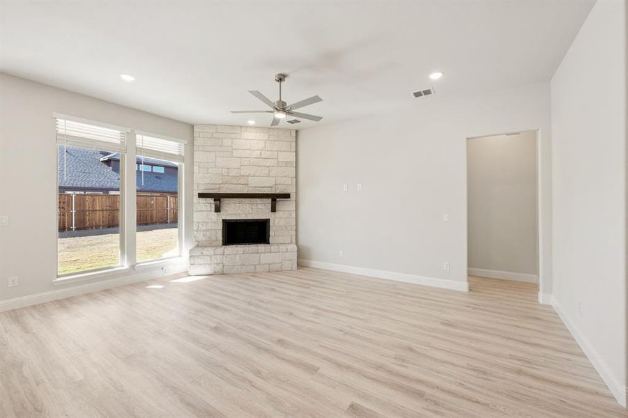 Spacious, unfurnished interior of a new home in Terracina, Rockwall (Image 17).