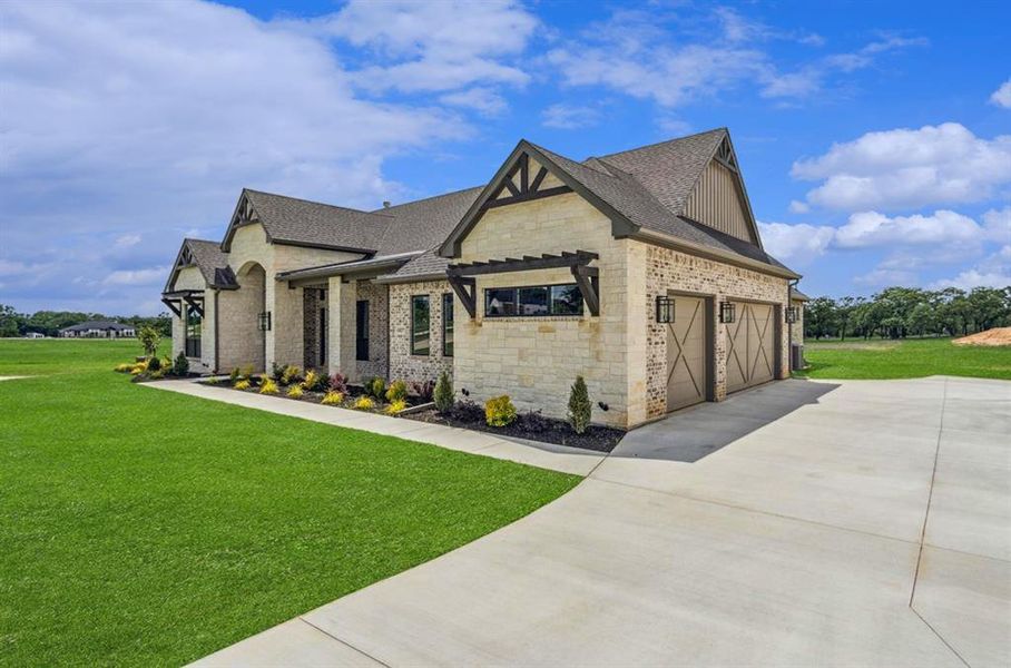 Front exterior of a new home in , Weatherford, TX, highlighting curb appeal (Image 29). Front exterior of a new home in , Weatherford, TX, highlighting curb appeal (Image 29).
