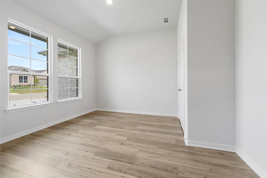 Spacious, unfurnished interior of a new home in Liberty Pointe, Gainesville (Image 32). Spacious, unfurnished interior of a new home in Liberty Pointe, Gainesville (Image 32).