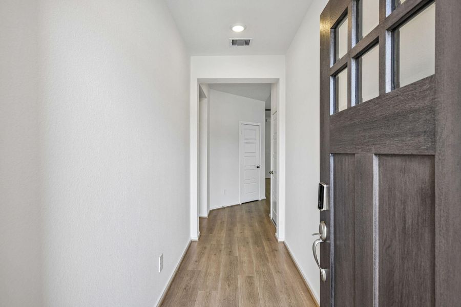 Spacious, unfurnished interior of a new home in Riviera Pines - Premier Series, Huffman (Image 42).