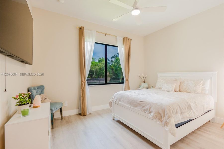 Furnished interior view inside a new home in , Clewiston (Image 16).