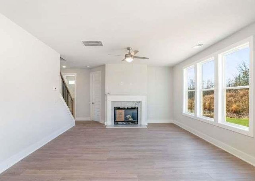 Spacious, unfurnished interior of a new home in , Stockbridge (Image 15).