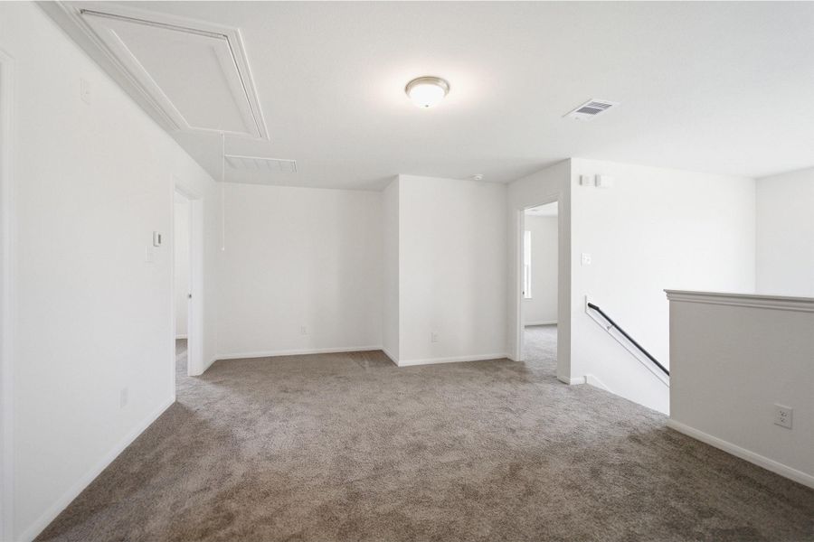 Spacious, unfurnished interior of a new home in Lago Mar, Texas City (Image 16).
