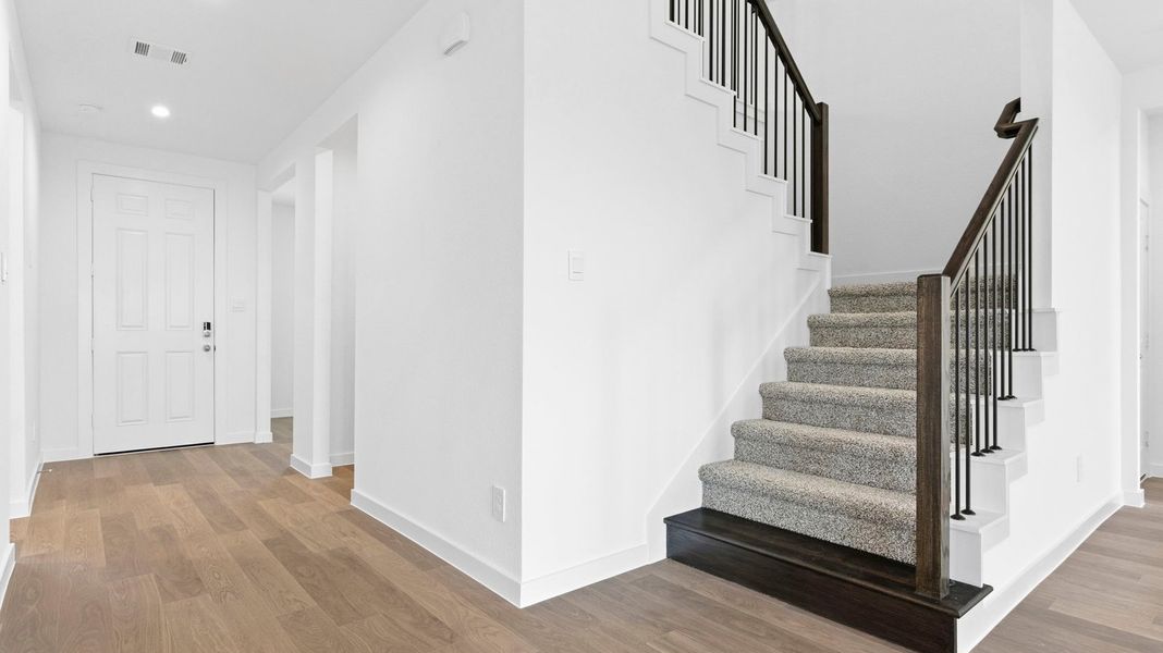 Representative unfurnished interior of a home built from the Jackson by D.R. Horton in Grand Cay Harbour, Texas City (Image 19). Representative unfurnished interior of a home built from the Jackson by D.R. Horton in Grand Cay Harbour, Texas City (Image 19).