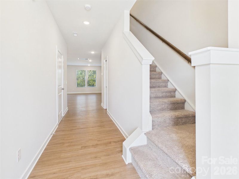 Spacious, unfurnished interior of a new home in , Kings Mountain (Image 24).