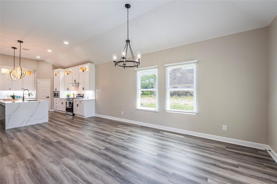 Spacious, unfurnished interior of a new home in , Houston (Image 20).