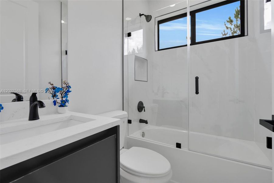 Furnished interior view inside a new home in , Lehigh Acres (Image 16).