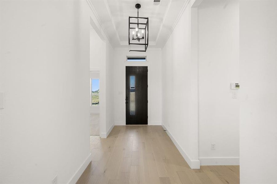 Spacious, unfurnished interior of a new home in High Country, Burleson (Image 33).