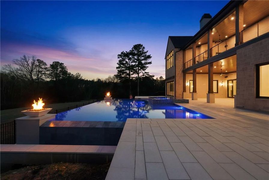 Exterior details and patio area of a home in , Gainesville (Image 34).