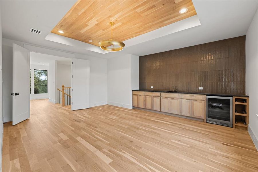 Spacious, unfurnished interior of a new home in , Dallas (Image 21).