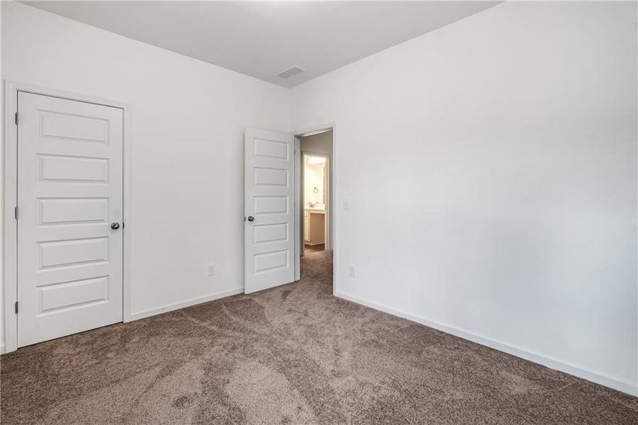 Spacious, unfurnished interior of a new home in , Dalton (Image 50).