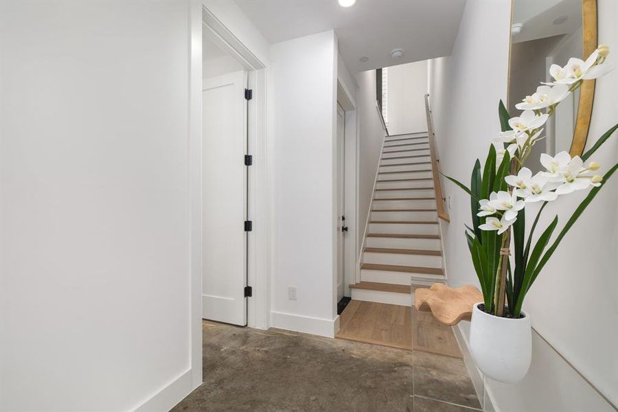 Spacious, unfurnished interior of a new home in , Dallas (Image 19).