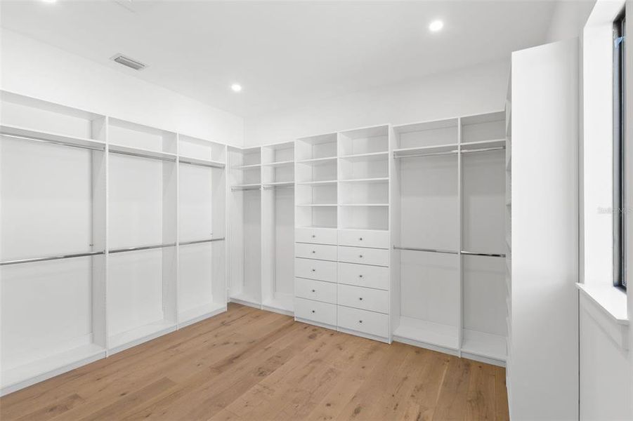 Spacious, unfurnished interior of a new home in , Palmetto (Image 16).