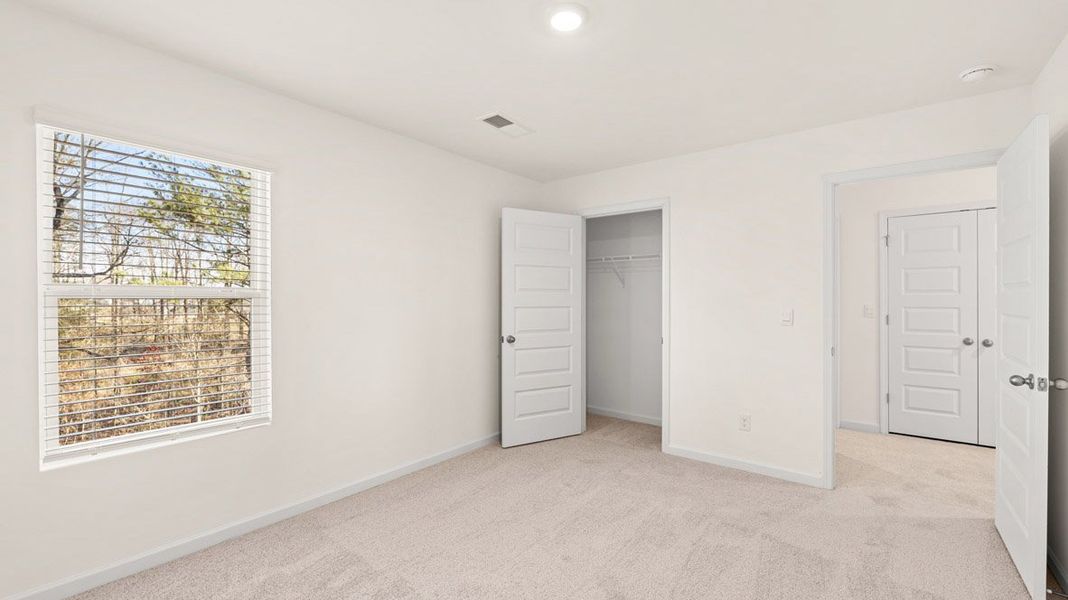 Spacious, unfurnished interior of a new home in Captain's Corner, Grovetown (Image 26).