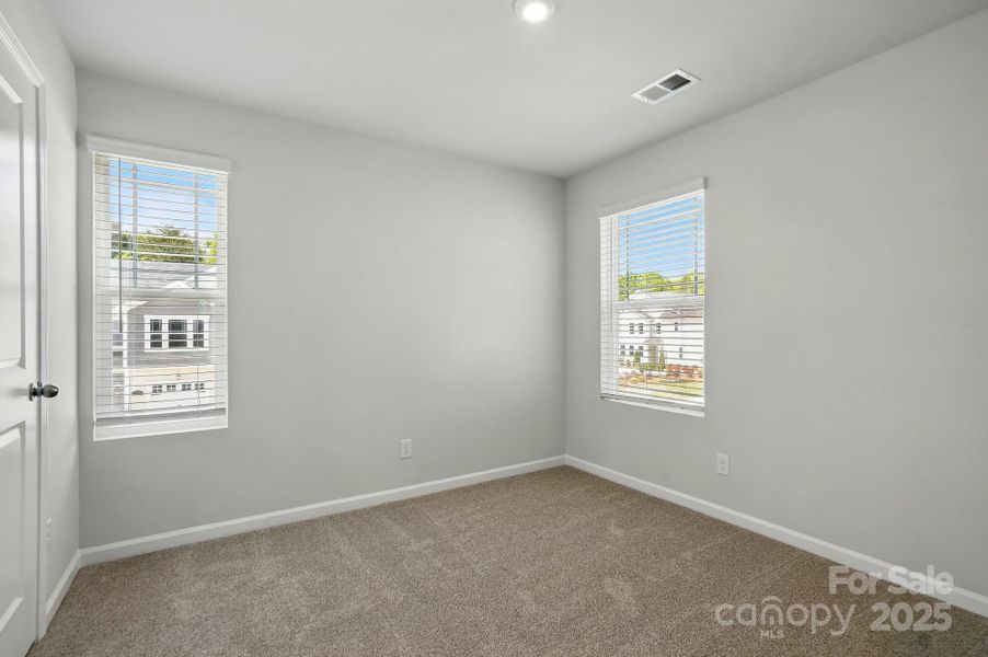 Spacious, unfurnished interior of a new home in Arbor Chase, Clover (Image 17).