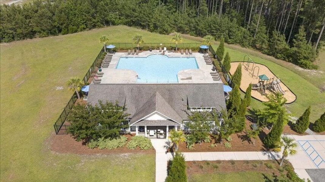 Community amenities in Sanctuary Cove at Cane Bay, Summerville (Image 33).