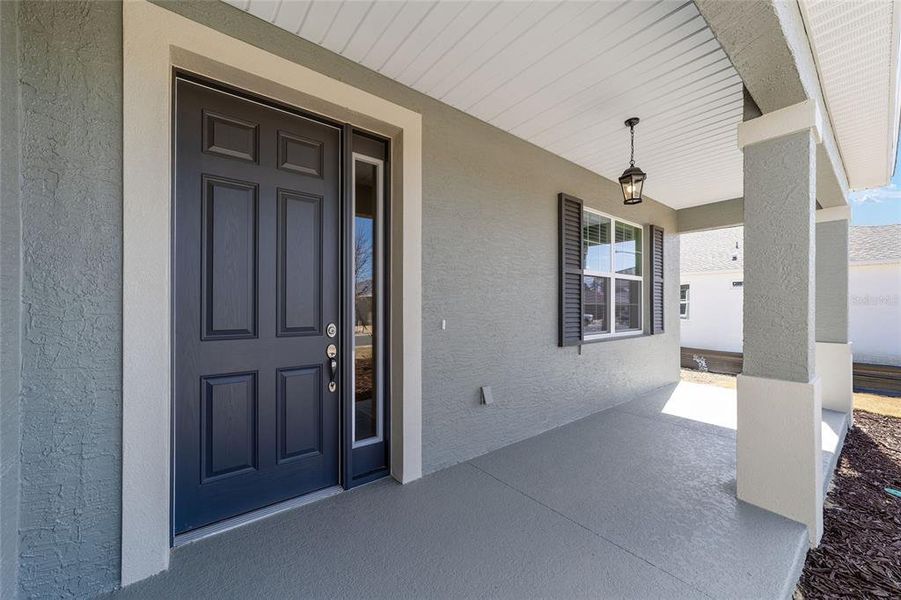 Exterior details and patio area of a home in , Ocala (Image 4).