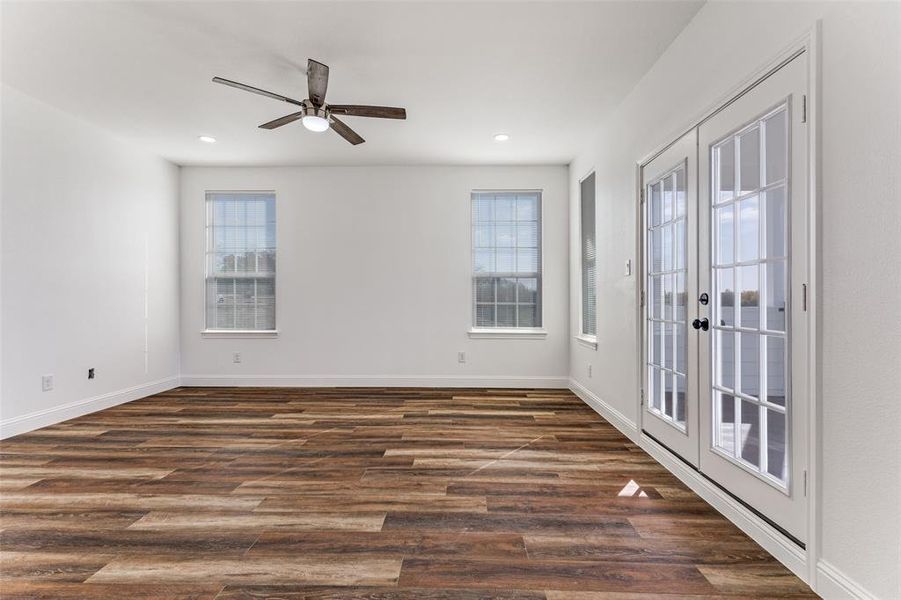 Spacious, unfurnished interior of a new home in , Fort Worth (Image 24).