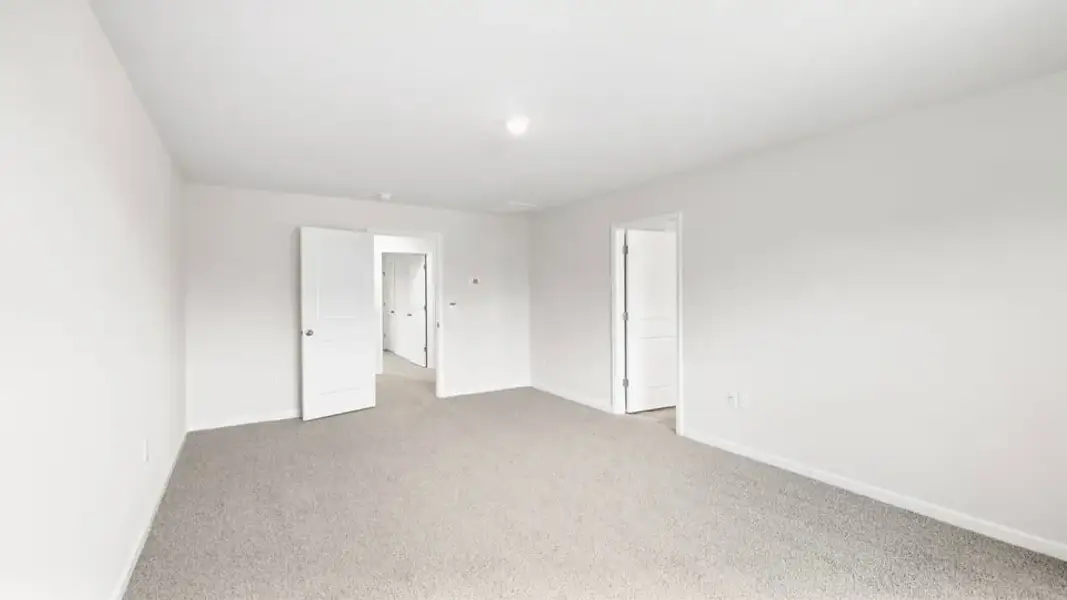 Spacious, unfurnished interior of a new home in Spring Ridge, Anderson (Image 32).