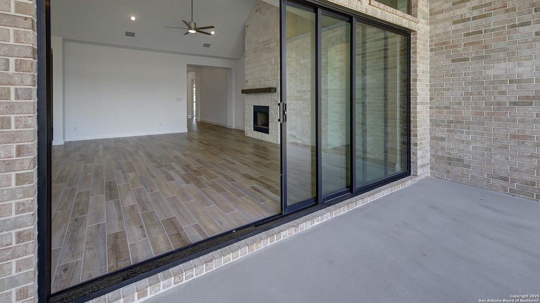 Image 34 of a home in Alsatian Oaks 60'. Image 34 of a home in Alsatian Oaks 60'.