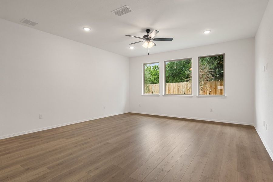 022_lb107737_937 022_lb107737_937